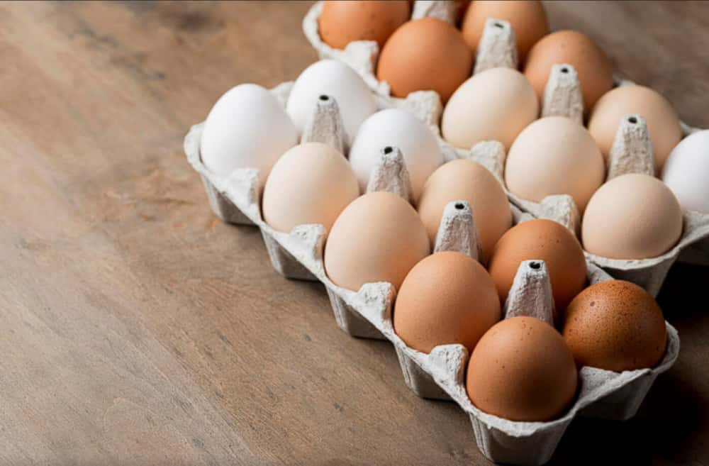 Безопасные яйца на Пасху: как выбрать и чем окрашивать — инструкция эндокринолога Дарьи Подчиненовой