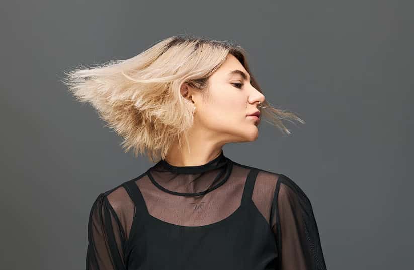 Ошибки в причёсках после 45: что убрать из образа, чтобы выглядеть моложе