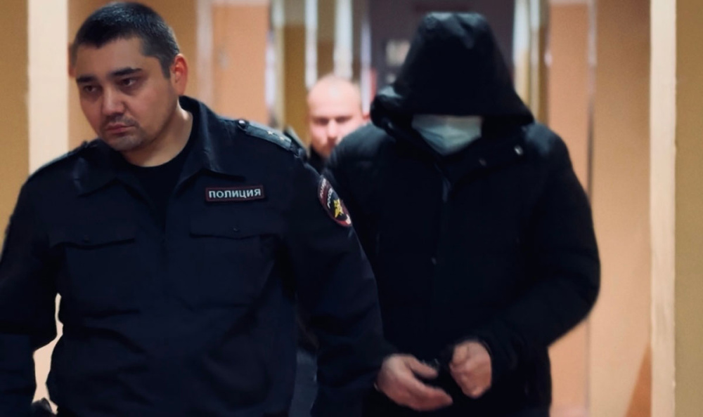 Миграционный режим ужесточается: какие нарушения грозят высылкой из РФ | Новые правила высылки иностранцев: поправки одобрены