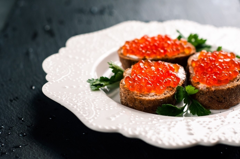 Землетрясения на Камчатке ударили по кошельку: красная икра резко подорожала | Цены на красную икру выросли на 13% после землетрясениий на Камчатке