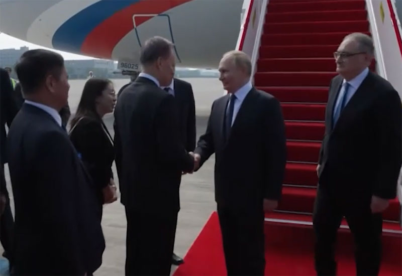 Самолет Владимира Путина приземлился в Китае: начинается визит | Владимир Путин прибыл в Тяньцзинь для участия в саммите ШОС