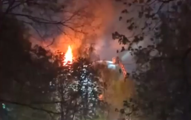 Взрыв в пятиэтажке поселка Буланаш: один пострадавший, 96 эвакуированных | В пятиэтажке под Екатеринбургом взорвался газ