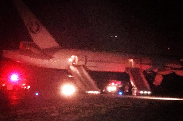 Выжившие пассажиры Boeing-777 рассказали, как готовились умереть