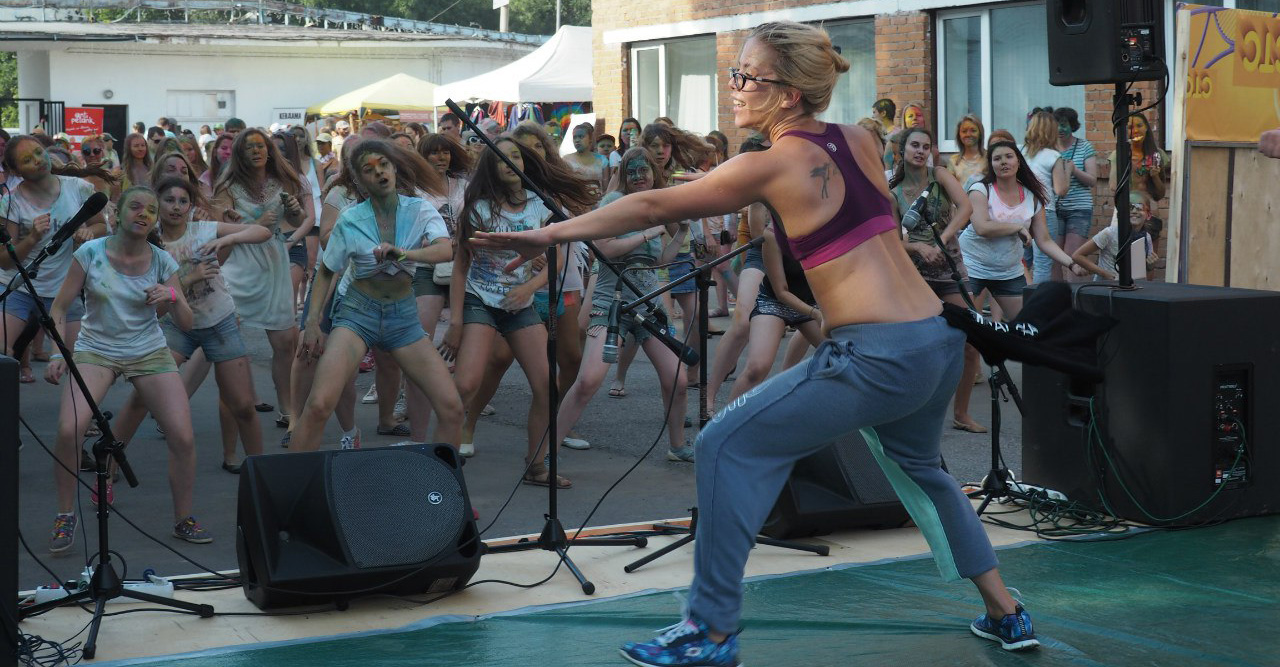 Рассчитайся по порядку! Занимайся с СТС и «Зарядкой»!