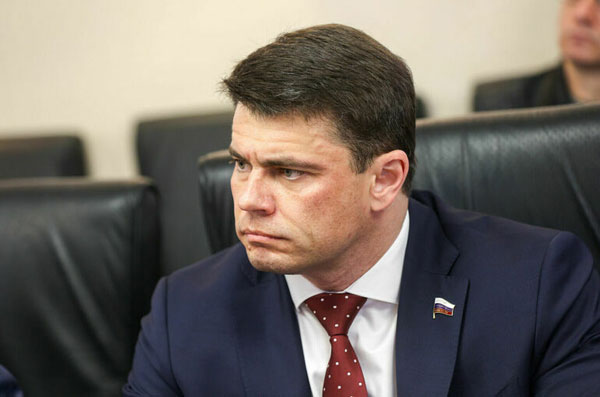 Мошенники уходят из интернета: как аферы переходят в реальную жизнь | Депутат Боярский: Первый пакет мер против мошенников снизил киберпреступления 