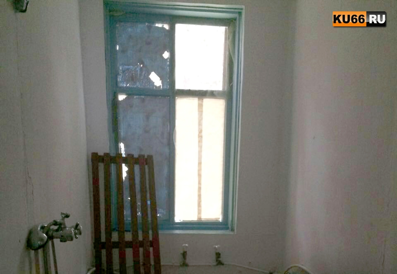 Лагерь в Курганской области неизвестные закидали камнями. Руководство и полиция пытаются все скрыть