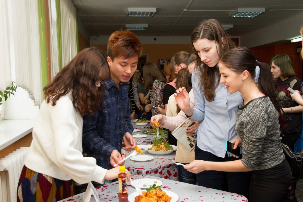 В Кемеровском государственном институте культуры прошел День китайской кухни. Сегодня - День здоровья