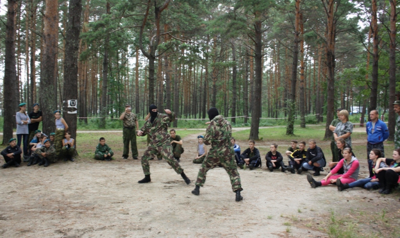 В Амурской области полицейские побывали в гостях у юных патриотов