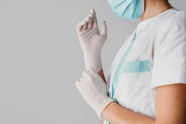 Темные пятна и температура 40: в России продолжается рост менингита | Роспотребнадзор зафиксировал рост опасного менингококка