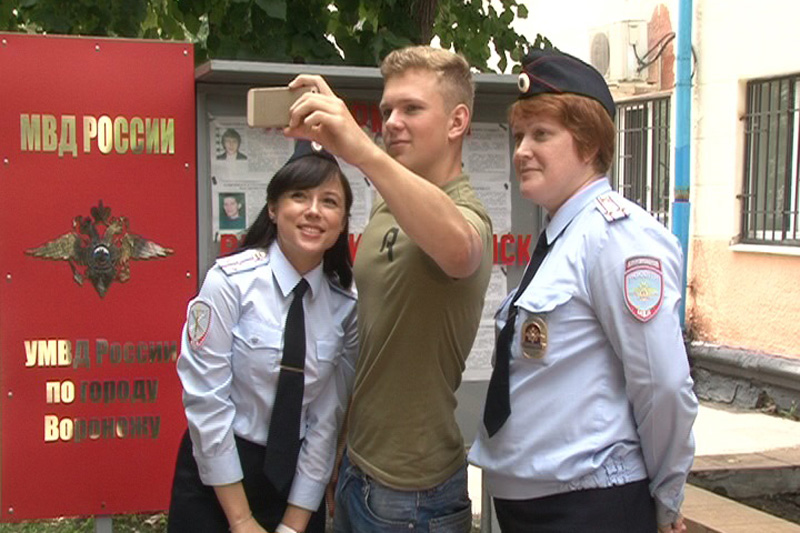В рамках акции «Безопасное селфи» полицейские Воронежа проведут профилактическую работу со школьниками и студентами