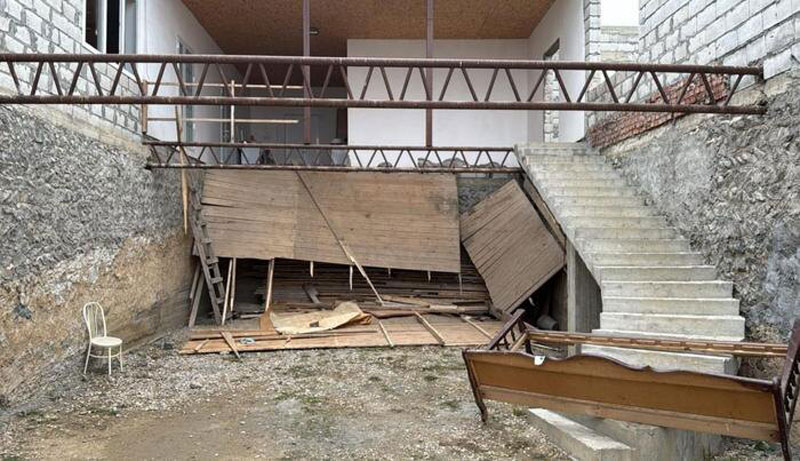 В Чечне обрушился балкон: пострадали 42 человека, двое в тяжёлом состоянии | В Чечне при обрушении балкона пострадали 42 человека