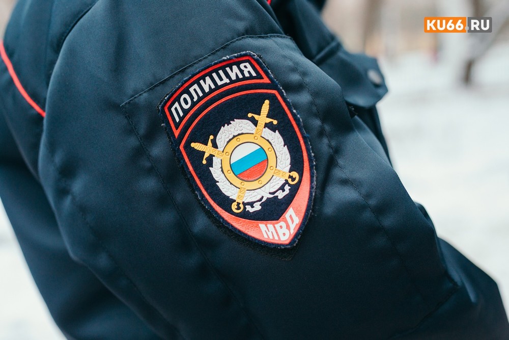 В Омске мужчина из ревности до смерти забил жену, а сын снял это на видео