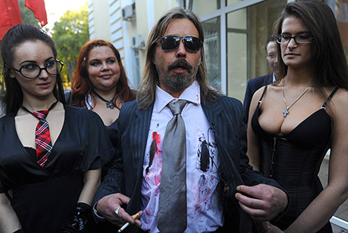 В паутине разногласий