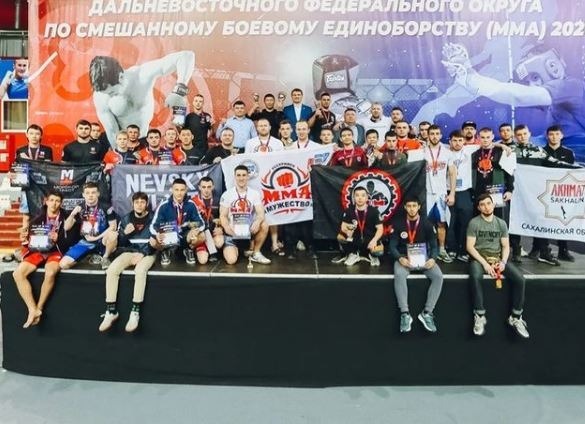 На Сахалине силовики ворвались в спортклуб и положили 9-летних детей лицом в пол