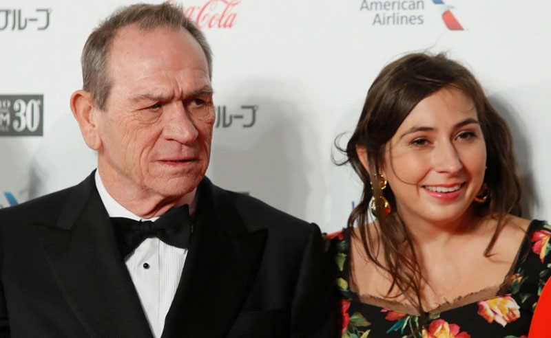 В Сан-Франциско найдена мертвой дочь актера Томми Ли Джонса | Виктория Джонс, дочь Томми Ли Джонса, умерла в отеле Сан-Франциско В Сан-Франциско найдена мертвой дочь актера Томми Ли Джонса | Виктория Джонс, дочь Томми Ли Джонса, умерла в отеле Сан-Франциско