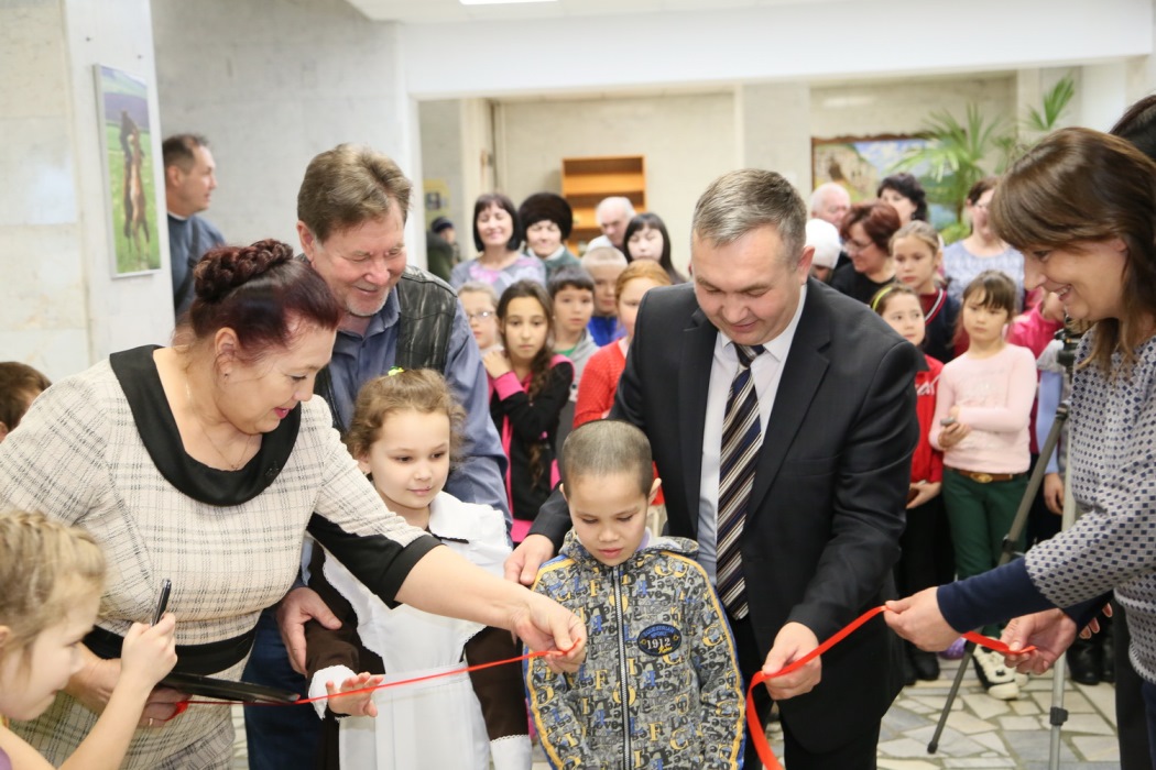 В музее Салавата Юлаева открылась персональная выставка народного художника Башкортостана Рамиля Кильмаматова