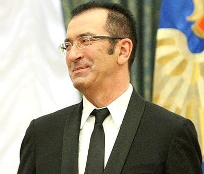 Певец Буйнов сбил пожилую женщину на пешеходном переходе в Подмосковье | Александр Буйнов сбил женщину на переходе в Подмосковье