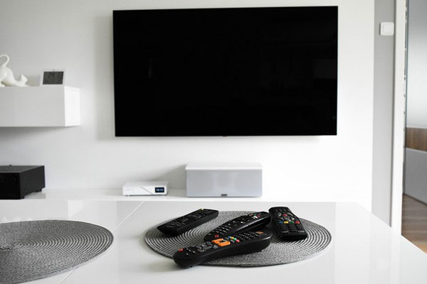 Двухлетнего ребёнка насмерть придавил телевизор