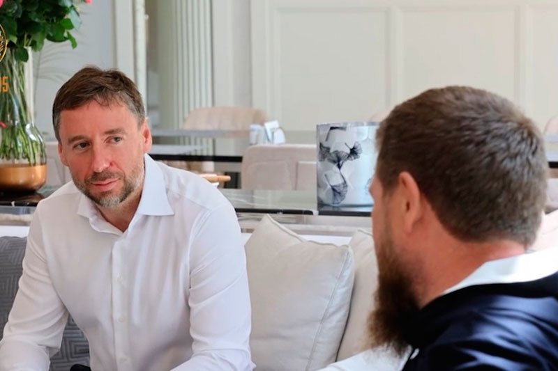 Бывший муж основательницы Wildberries будет судиться из-за унижений | Основатель Wildberries Бакальчук подал в суд на экс-пресс-секретаря «ВКонтакте» за защиту репутации