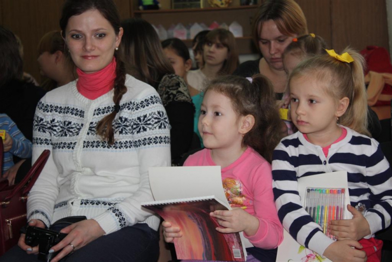 В Орске подведены итоги конкурса рисунков «Мама, папа, я – автомобильная семья»