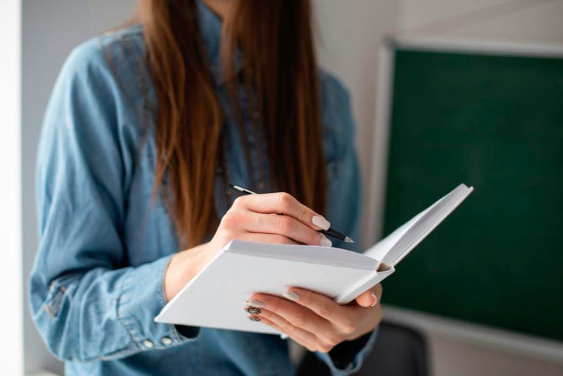 Правительство утвердило 300 приоритетных специальностей для президентской стипендии 30 тыс. рублей | В России утвердили более 300 специальностей для президентской стипендии