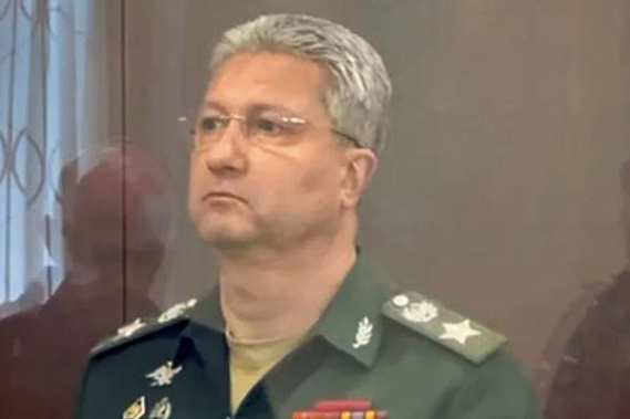 Арестованный экс-заместитель Шойгу передал две дорогостоящие машины бывшей жене | Замминистра обороны Иванов отдал жене два авто после развода