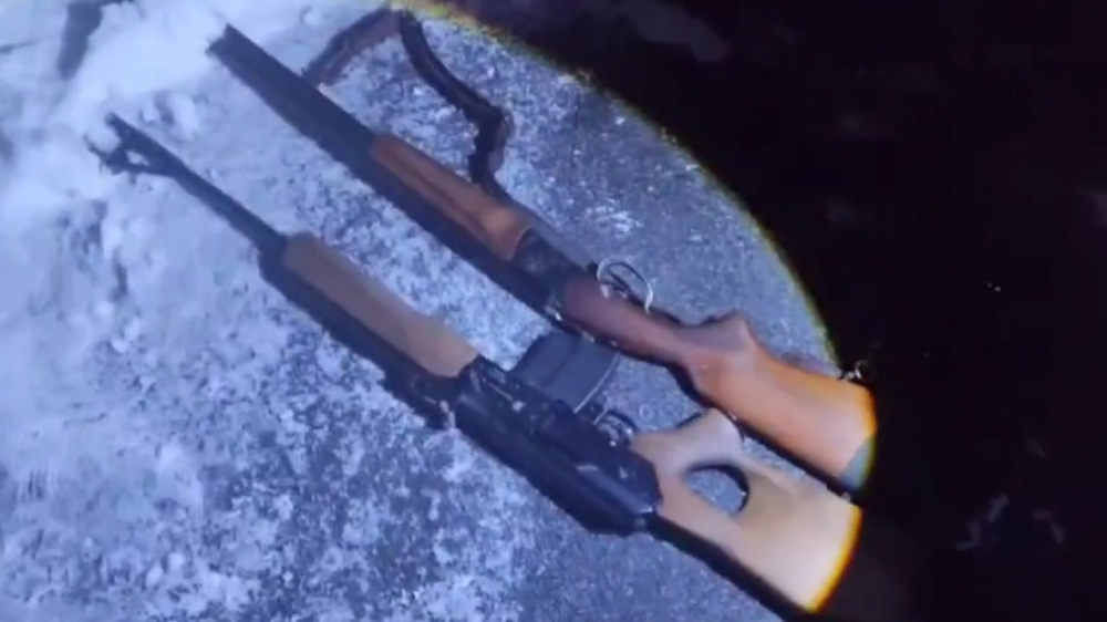 "Ликвидировали": в Мурманске мужчина открыл стрельбу с крыши жилого дома | В Мурманске силовики ликвидировали стрелявшего с крыши дома мужчину