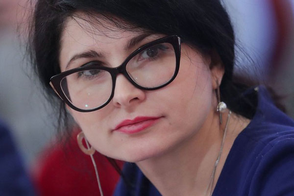 «Хорошо, что не Героя России дали». Ева Меркачёва — о награждении сына Кадырова