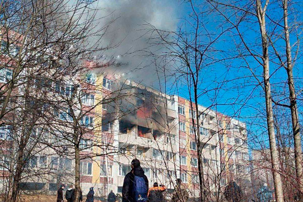 В России произошел второй за день взрыв газа в жилом доме | В Ленинградской области в жилом доме произошел взрыв