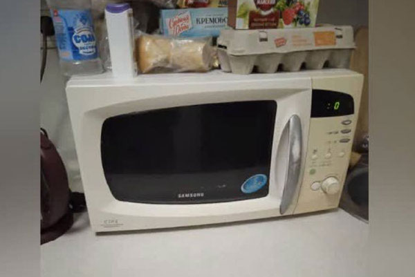 Из МГУ отчислили студента, который назвал Wi-fi в общежитии «Slava Ukraine!» | Студента из МГУ отчислили за проукраинский лозунг в названии сети Wi-Fi