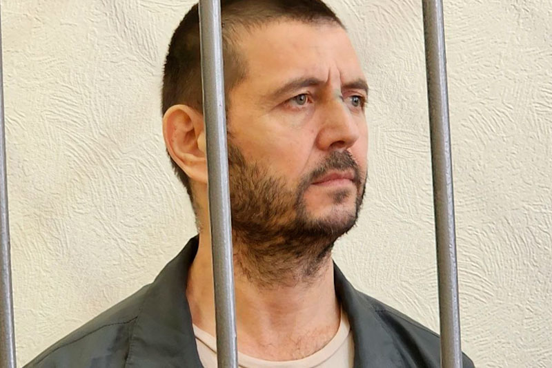 «Мне нет оправдания»: в Петербурге начался суд по делу упавшего в реку автобуса | Водитель упавшего в Мойку автобуса Курбонов признал вину на суде в Петербурге