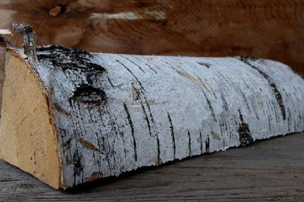 В хабаровской больнице умерла двухлетняя девочка, которую отец избил поленом