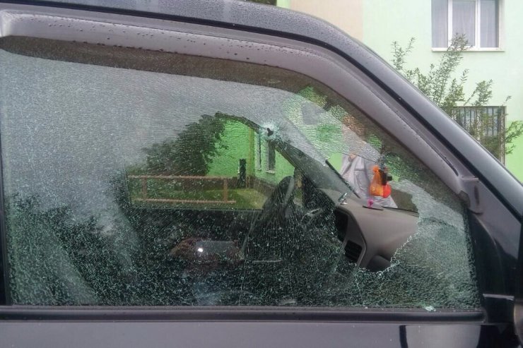 Калининградской области неизвестные расстреляли внедорожник