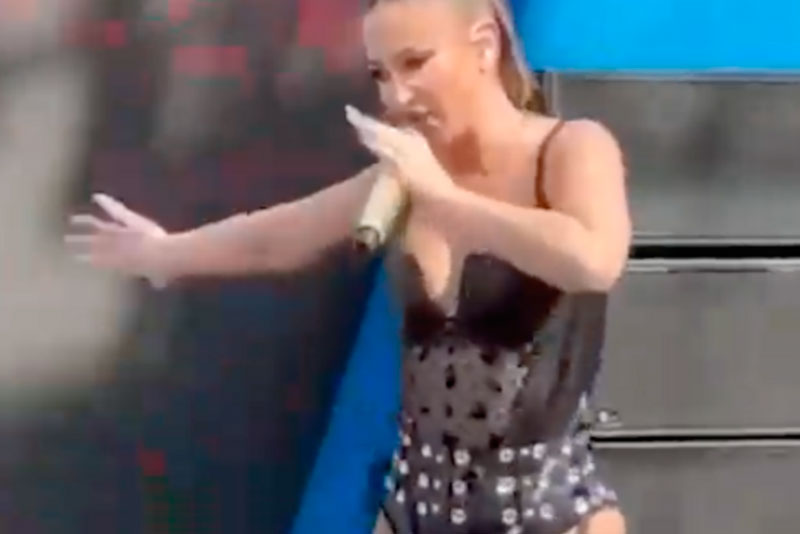 У Бузовой начались проблемы из-за непристойных танцев перед детьми. Видео | На Бузову написали депутатский запрос на разврат перед детьми
