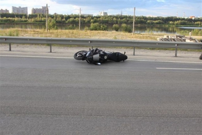 В Сургуте произошло ДТП с мотоциклистом