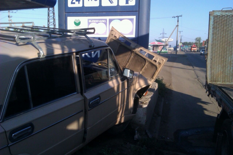 В Иркутске госавтоинпекторы проводят проверку по факту ДТП, в котором пострадали несовершеннолетние