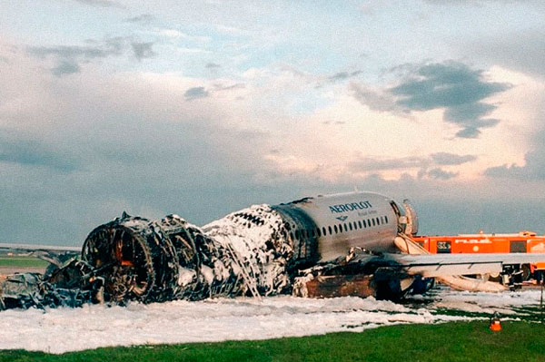 «Суперджет» в Шереметьево: МАК завершил расследование катастрофы и рекомендовал изменить конструкцию самолета | МАК завершил расследование катастрофы «Суперджета» и предложил изменения в конструкции