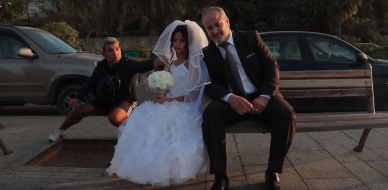 Свадебное видео 12-летней девочки и пенсионера всколыхнуло интернет. Видео
