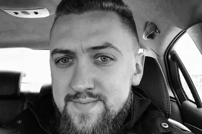 Бывший участник The Hatters погиб в ДТП на мотоцикле в Ленобласти | Погиб бывший участник The Hatters Вадим Рулев и его жена  