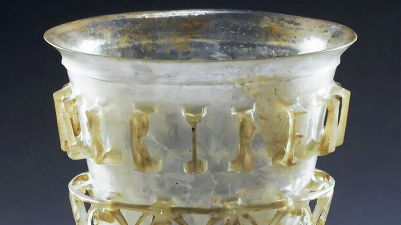 Символы на редких сосудах позднего Рима оказались метками мастерских | Учёные раскрыли значение символов на древних стеклянных чашах