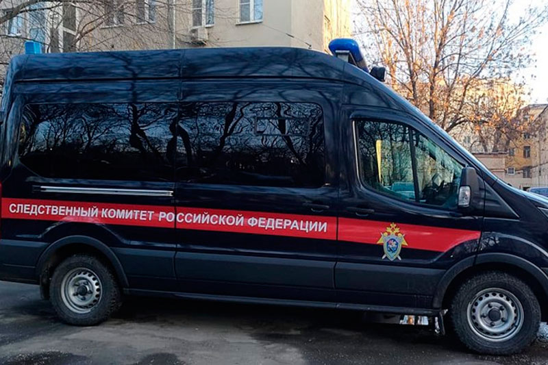 Жители приморского посёлка нашли у озера пакеты с кровавым месивом и крест | Жители Приморья нашли десятки мешков с кровавым месивом и могильный крест