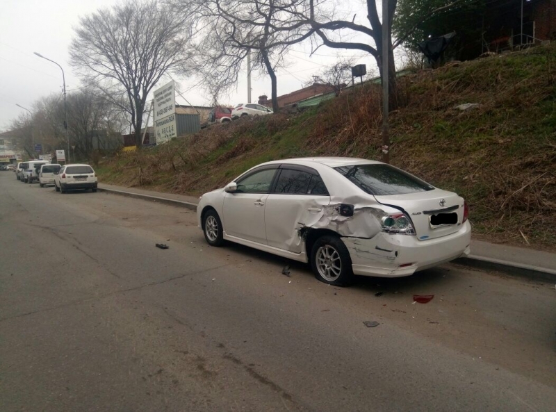 Полиция проводит проверку по факту ДТП в Первореченском районе Владивостока