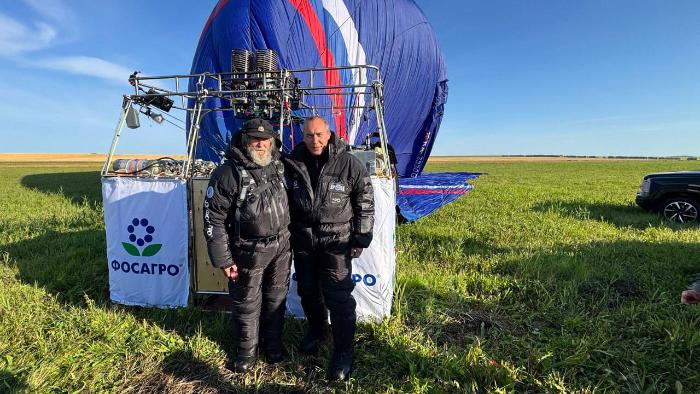 Конюхов и Меняйло побили рекорд России по высоте полета на воздушном шаре | Российские воздухоплаватели установили новый рекорд высоты на аэростате