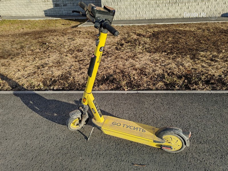 В Воронеже водитель электросамоката сбил восьмилетнюю девочку | Самокатчик сбил восьмилетнюю девочку в Воронеже