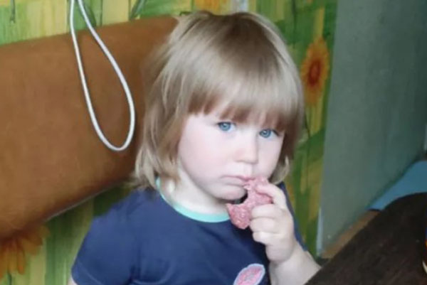 В Петербурге полиция ищет пропавшую двухлетнюю девочку