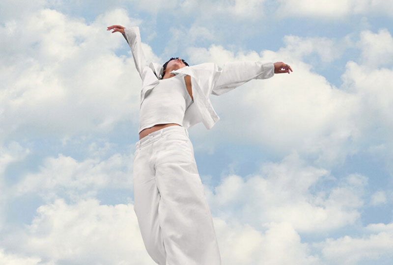 Pantone объявил цвет 2026 года: волнующий белый Cloud Dancer | Pantone назвал главный цвет 2026 года — оттенок Cloud Dancer