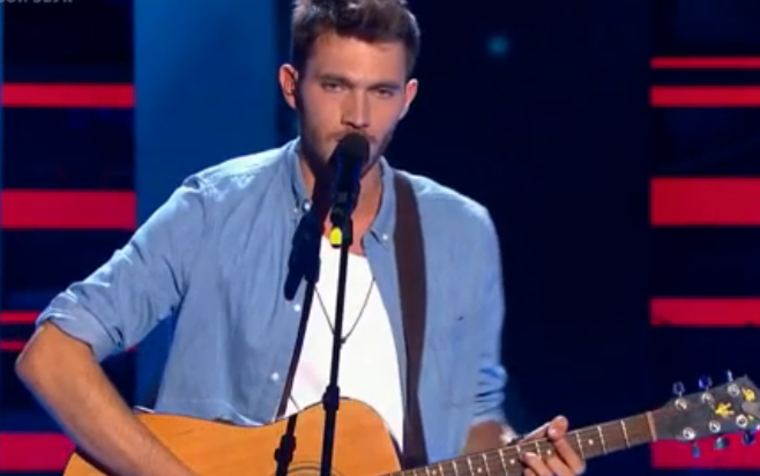 Уралец на шоу «Голос» заставил Басту вскочить с кресла и засвистеть от восторга. ВИДЕО