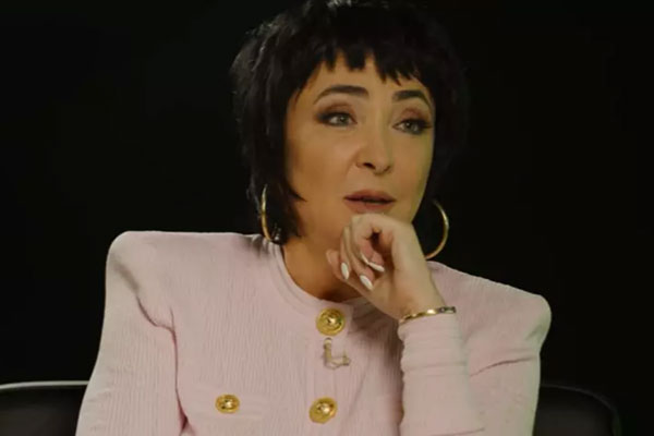 Лолиту и других звёзд исключат из телевизионных эфиров после «голой вечеринки»