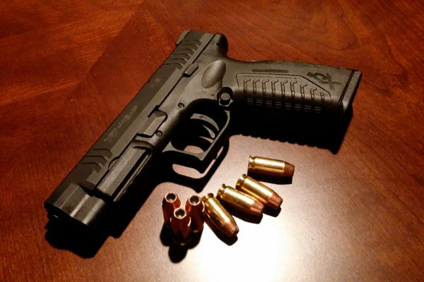 В Свердловской области охранник банка застрелился, узнав, что за ним выехали полицейские