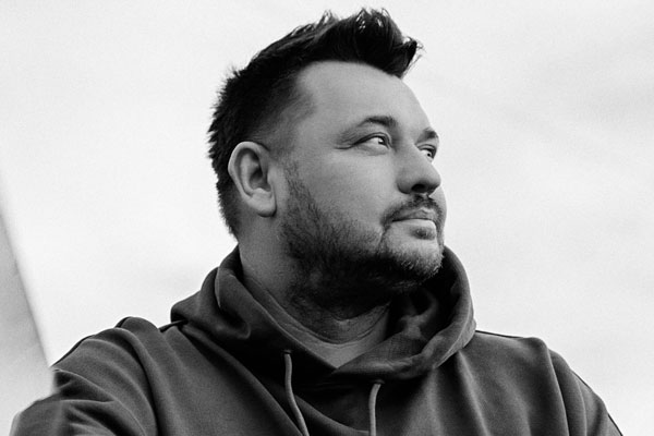 Мосгорсуд подтверждает решение: Сергей Жуков не получил права на хиты группы «Руки Вверх!» | Солисту «Руки Вверх!» отказали в авторских правах на 13 известнейших песен группы